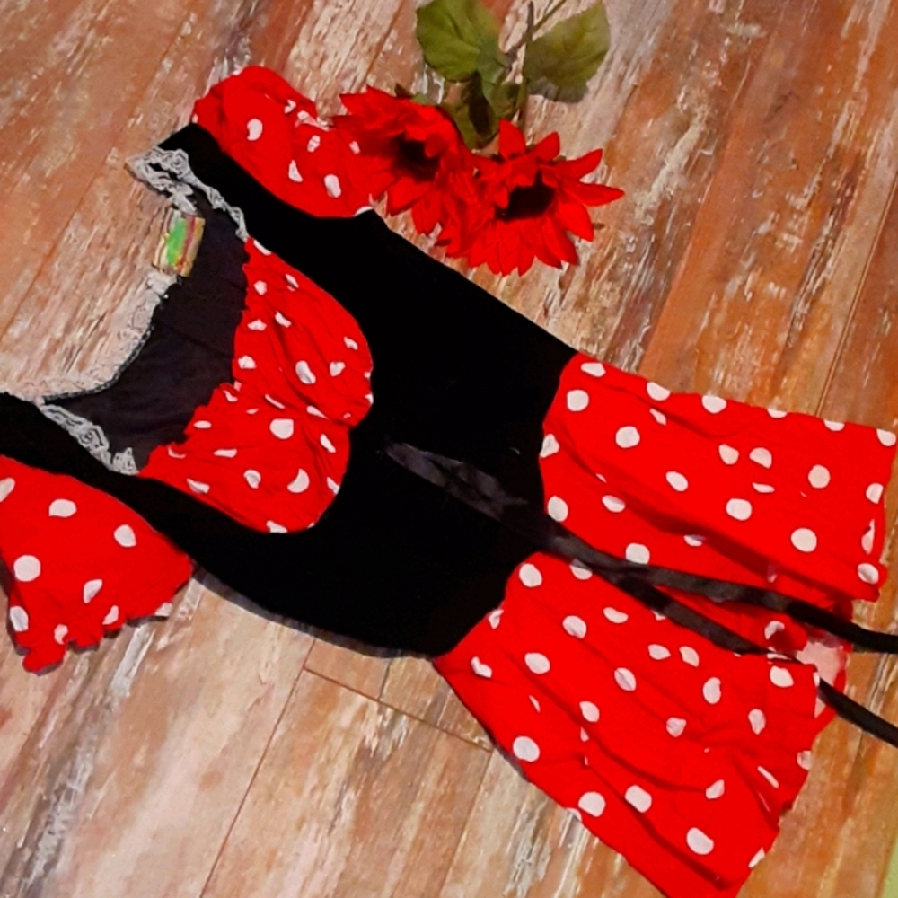 Minnie mouse outfit